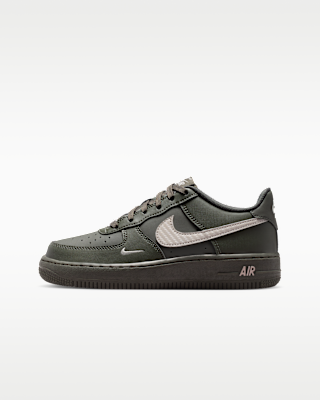 Nike Air Force 1 Tech Essential Older Kids' Shoes