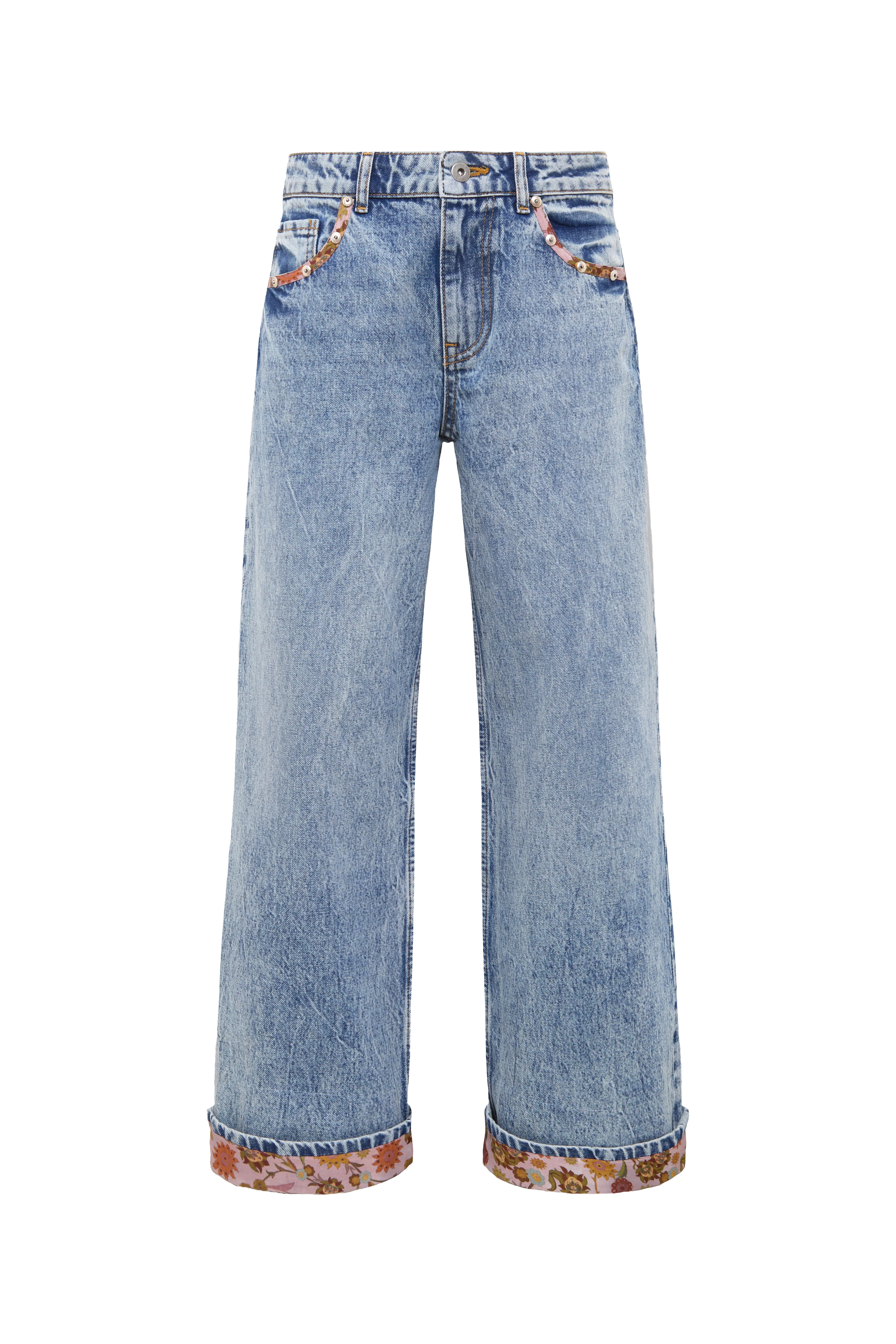 JUNIE - Light wash jean with turned up cuffs