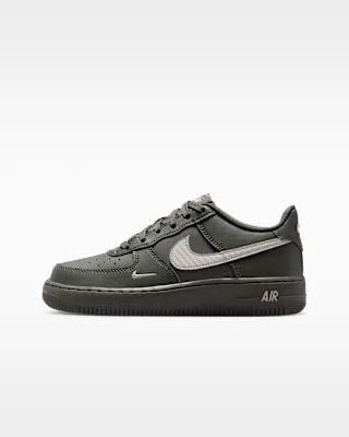 Nike Air Force 1 Tech Essential Older Kids' Shoes